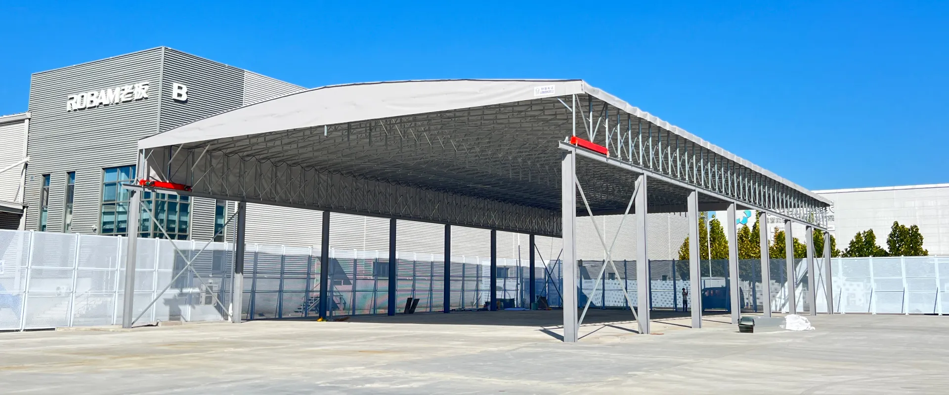 Retractable Tunnel Tents